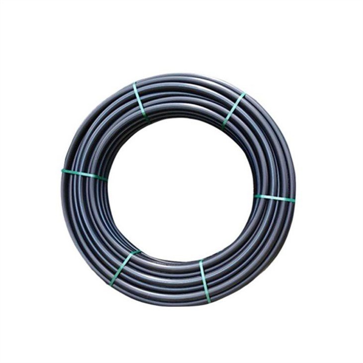 black plastic water pipe roll-1
